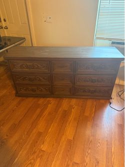Dresser