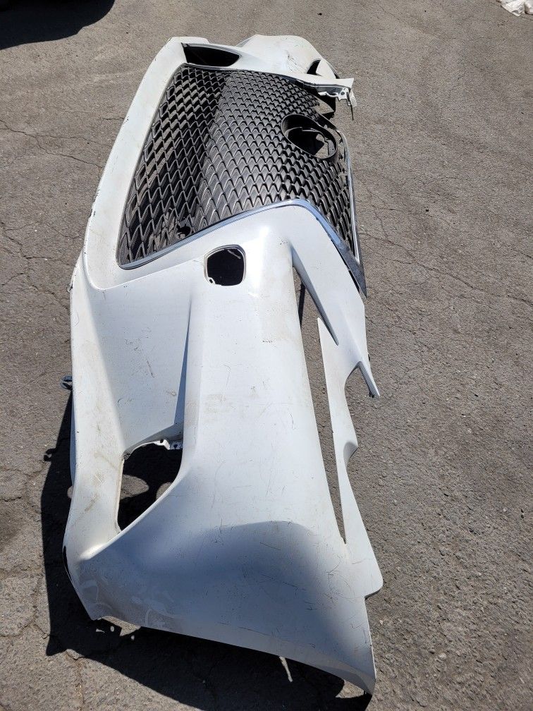 2014 Lexus is 250 FronT Bumper Cover