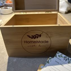 recipes box new never used comes with cards “ homemade with love”  