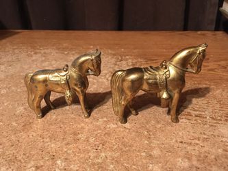Lot of two brass and metal horses gold tone
