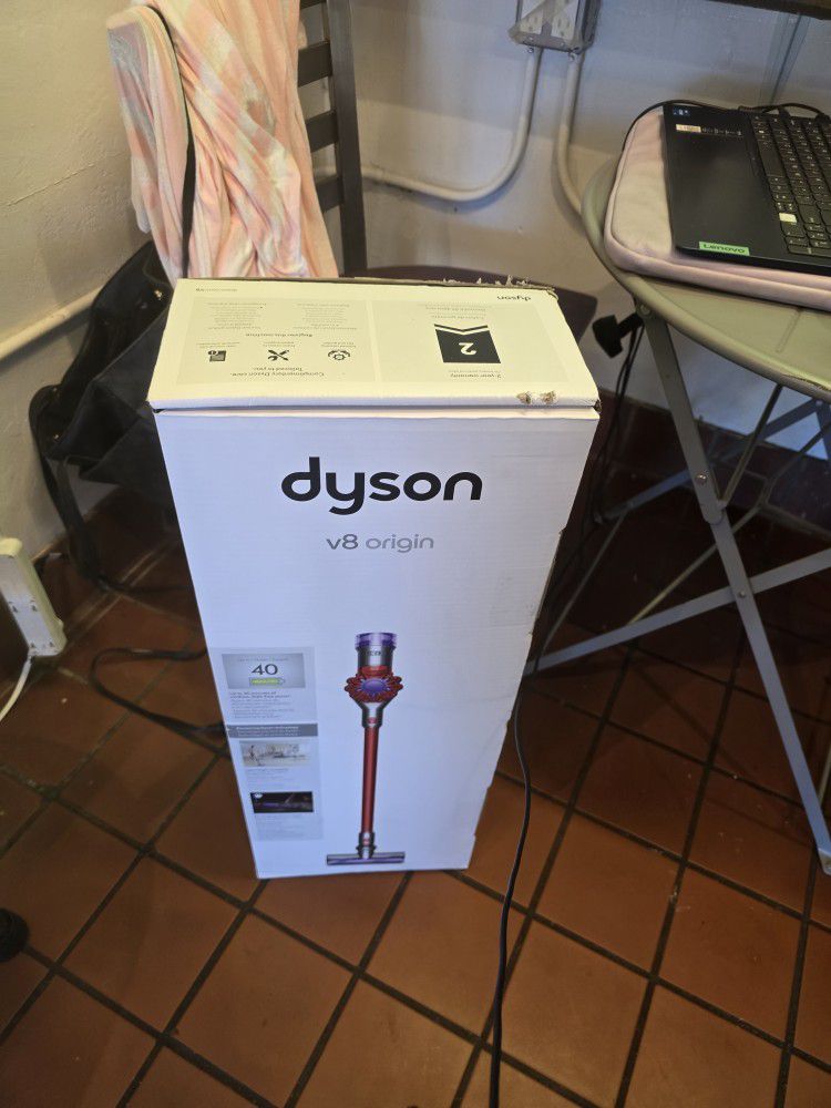 Dyson V8 Origin
