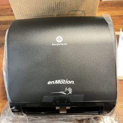 Georgia Pacific Automatic Paper Dispenser 