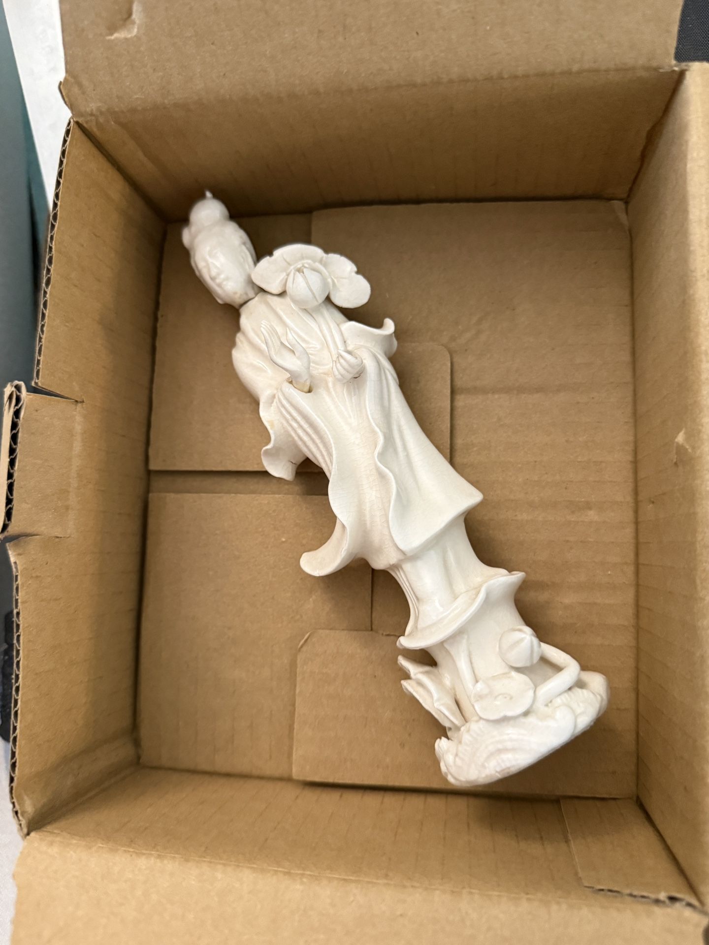 Beautiful Asian Figurine