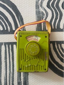 Vtg 1970 Fisher Price Pocket Radio Music Box plays Happy Birthday