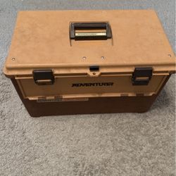 Vintage Adventurer 2253 Tackle Box With Lures