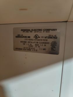 Refrigerator GE