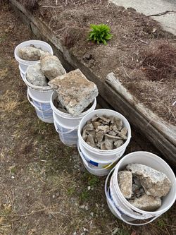 Free Concrete pieces