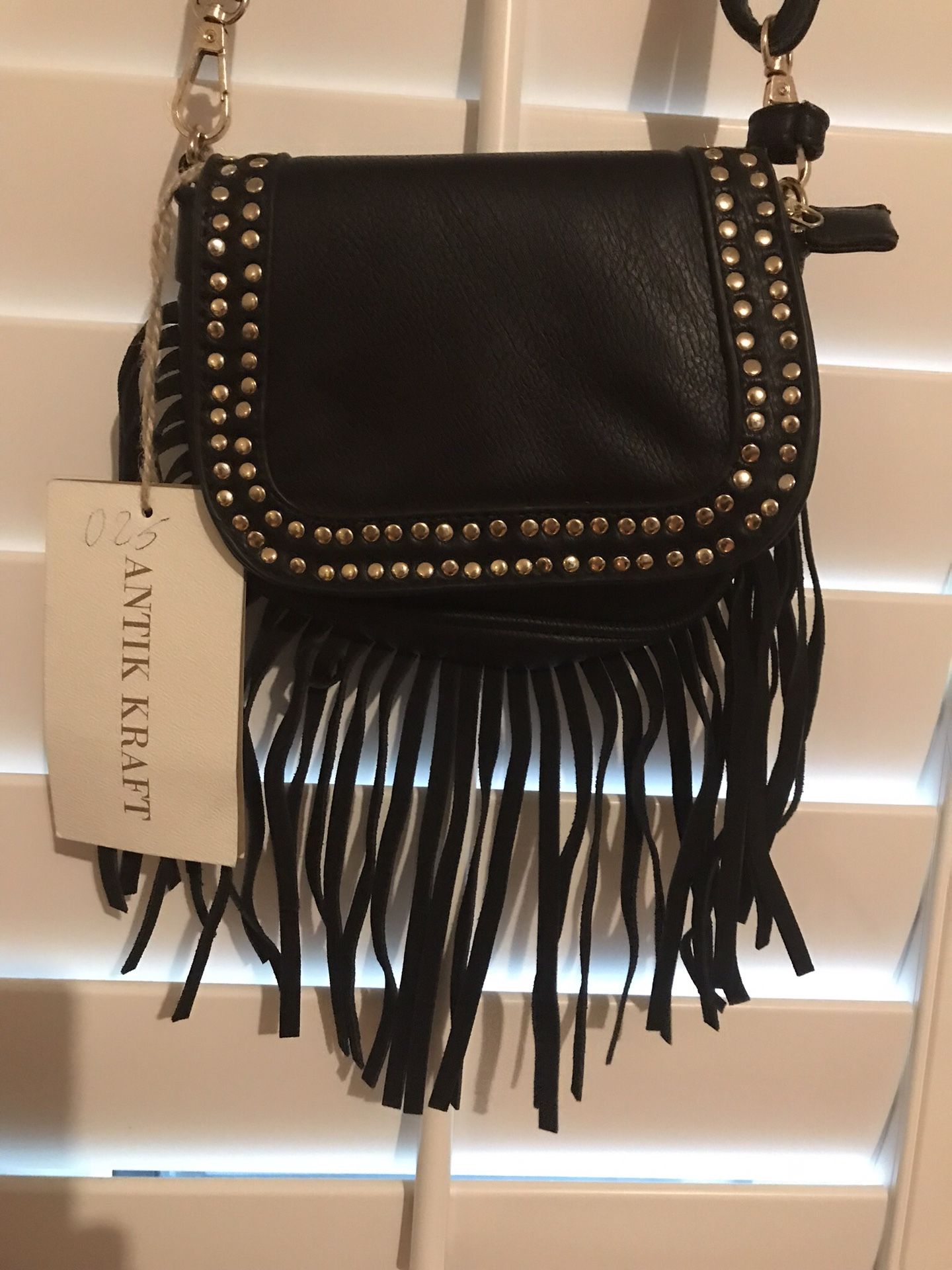 Leather fringed and studded shoulder bag NEW