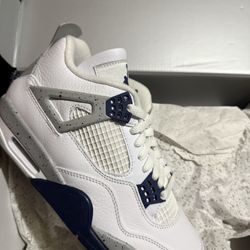 Jordan 4 Midnight Navy