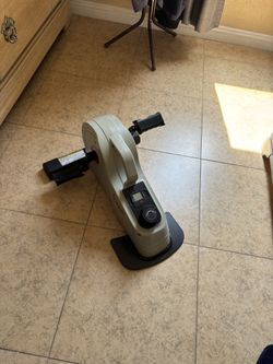 UNDER DESK MAGNETIC CYCLE