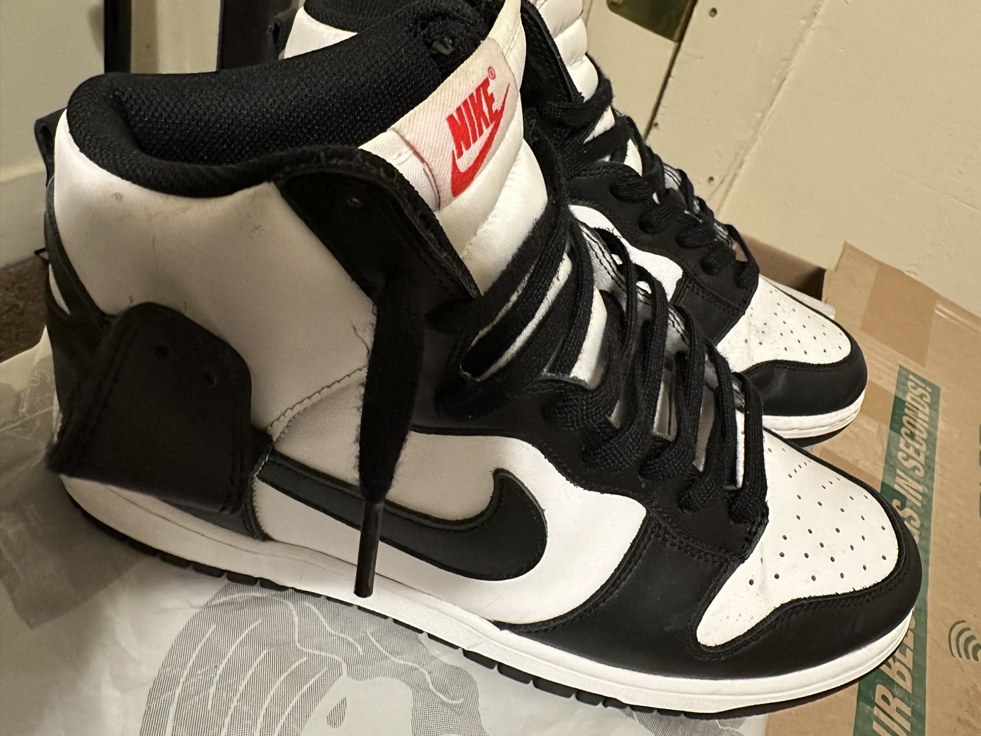 Nike Dunk High Retro Panda