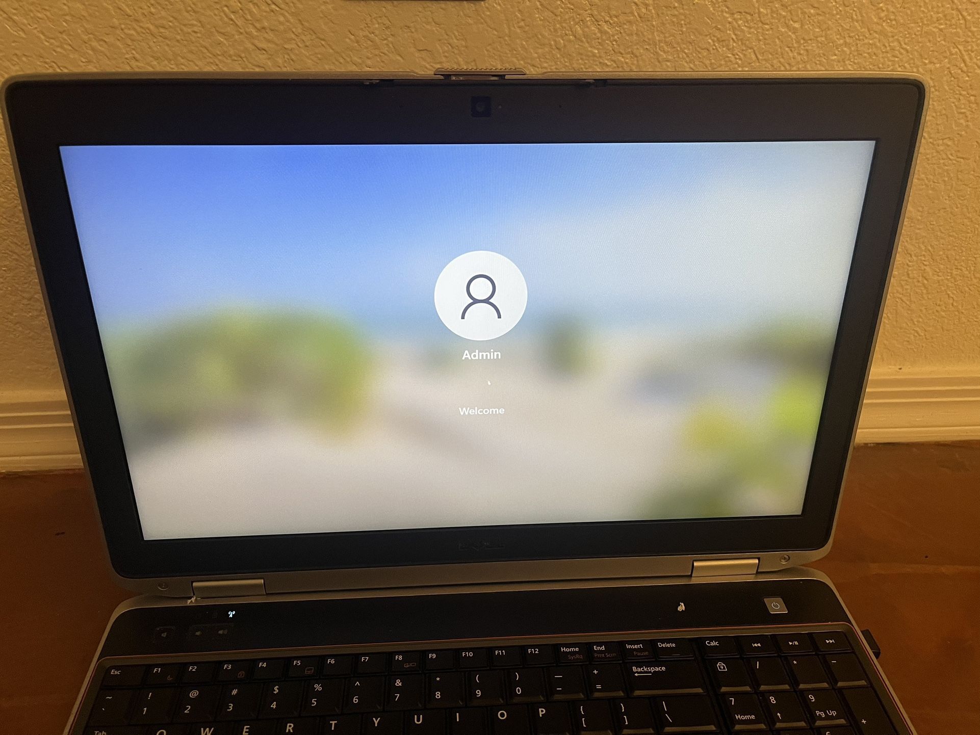 OFFICE、SSD】Windows11 Latitude E6520 i7 オンライン で