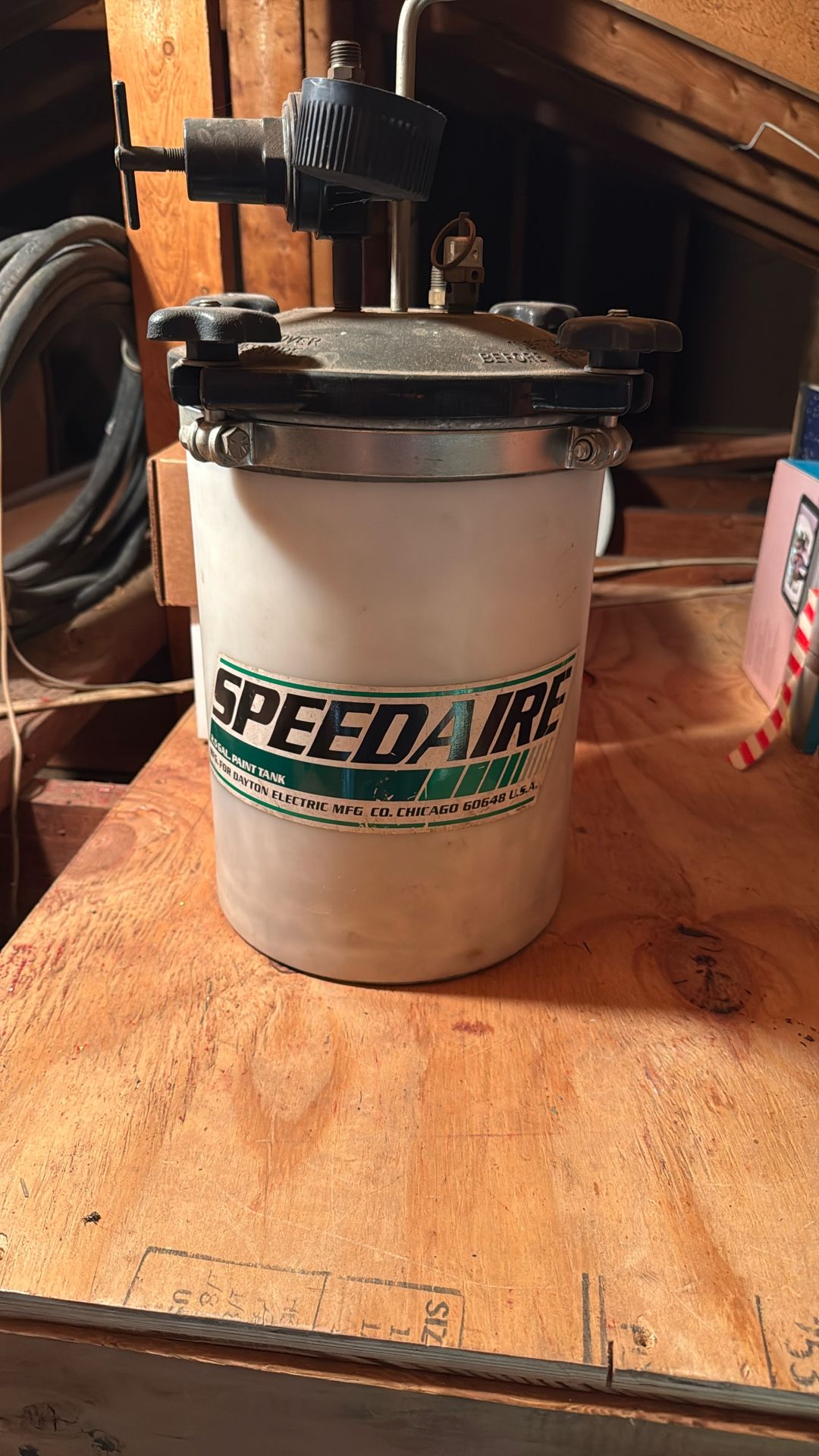 Speed air 2.5 Gallon Paint Tank