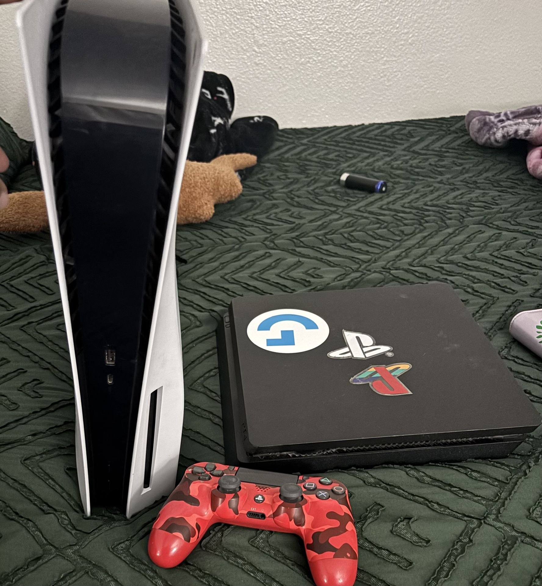 Ps5 With PS4 Bundle And Controller