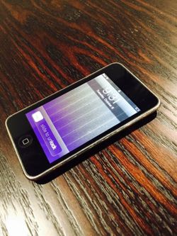2nd gen iPod touch 32gb