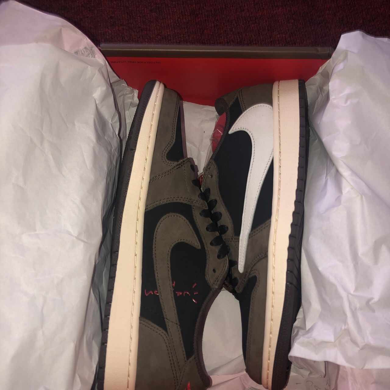 Travis Scott Retro Jordan 1 low