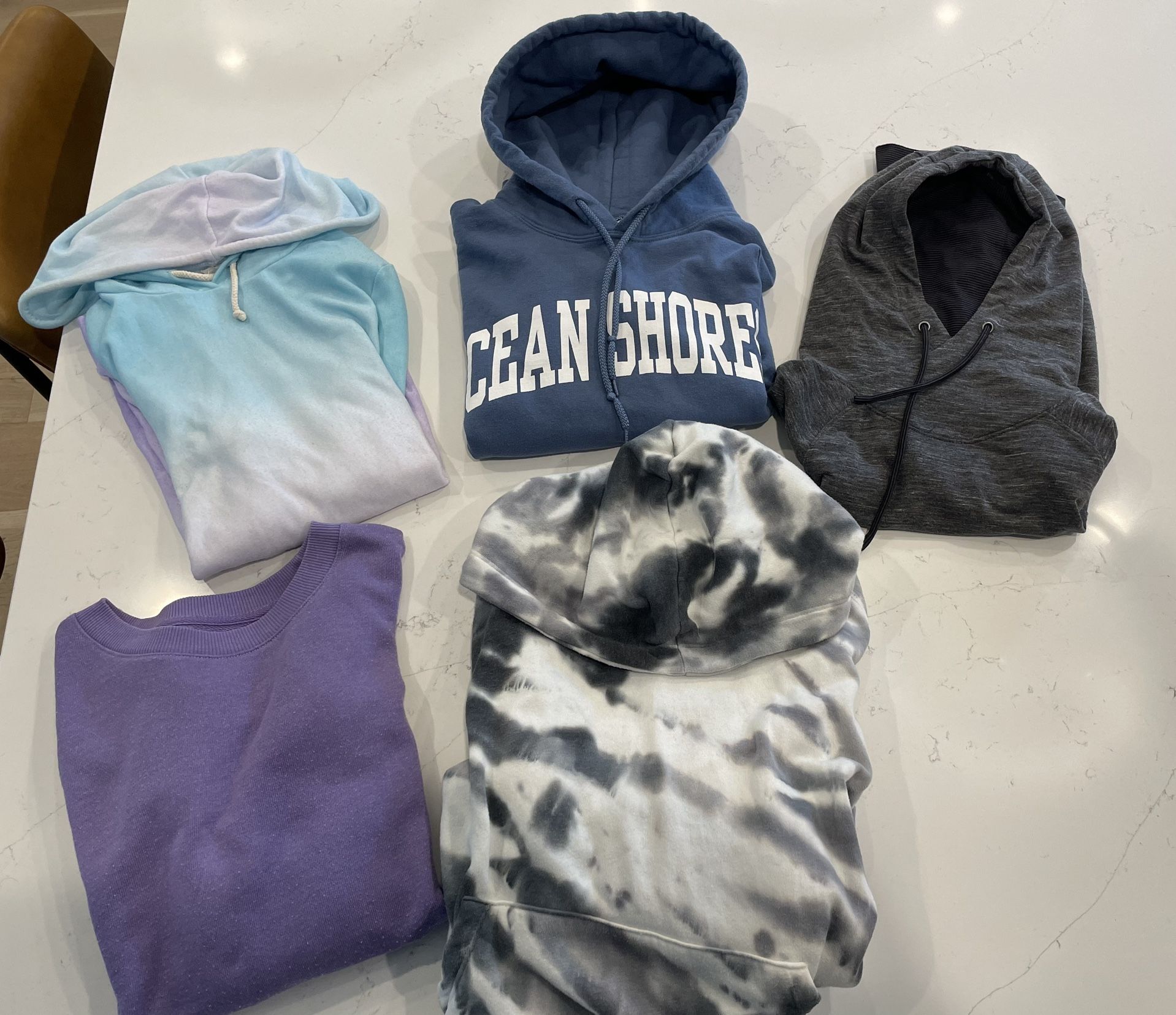 Women’s Size Small Hoodies & Crew Neck Sweatshirts