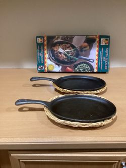 Cast iron sizzler platter set