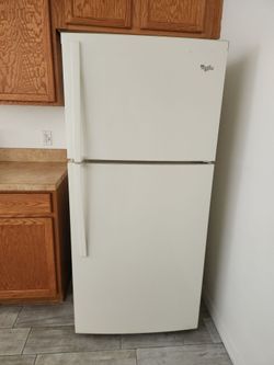 Whirlpool Cream Refrigerator
