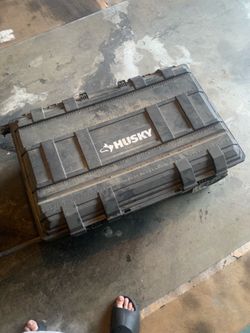Husky rolling box
