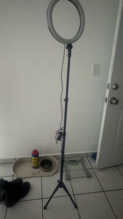 Tripod LED light: Huntington Park