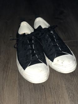 Converse shoes size 10