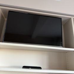 32 Inch HD Samsung TV