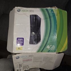 Xbox 360 Like New (NO CONTROLLER)