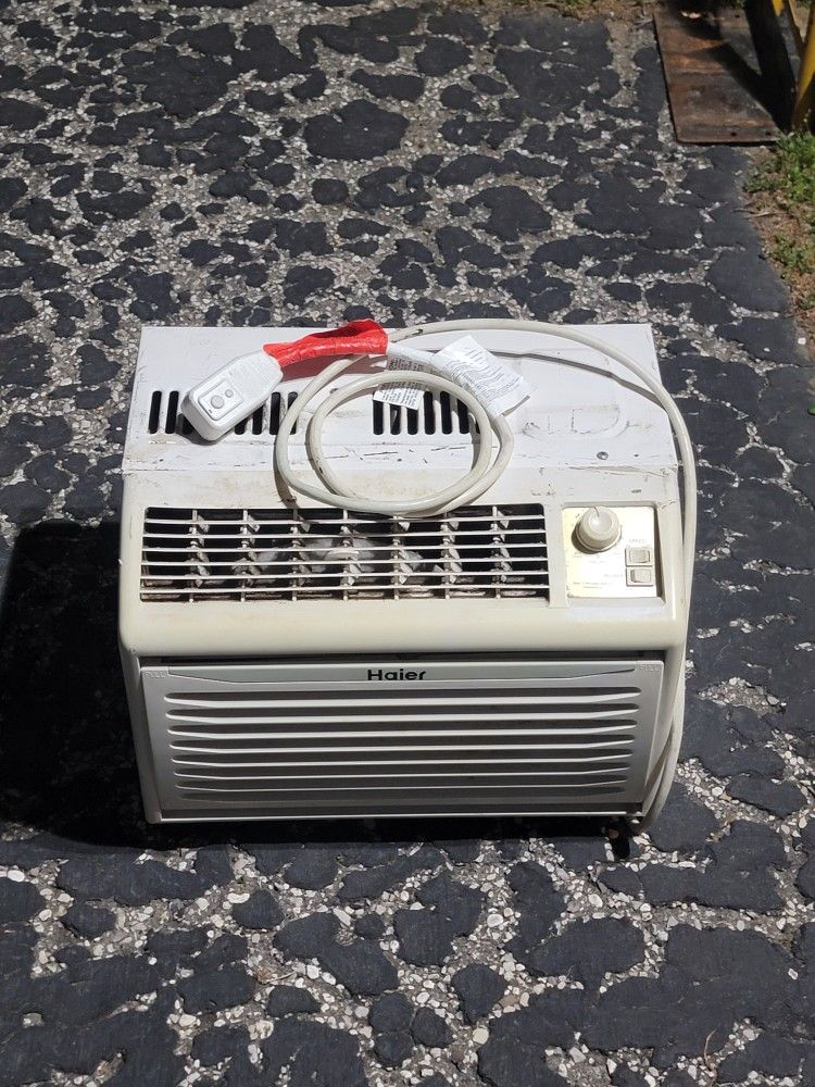 Haier Window AC
