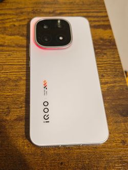 Vivo Iqoo 15