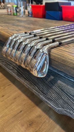 Wilson dynapower forged irons 5-PW,GW