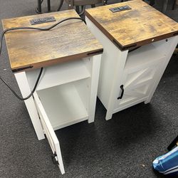 New,2 End Tables /night Stands