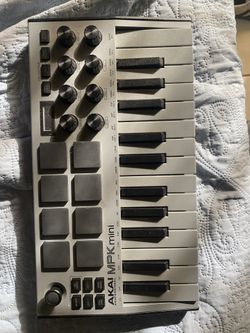 MIDI keyboard