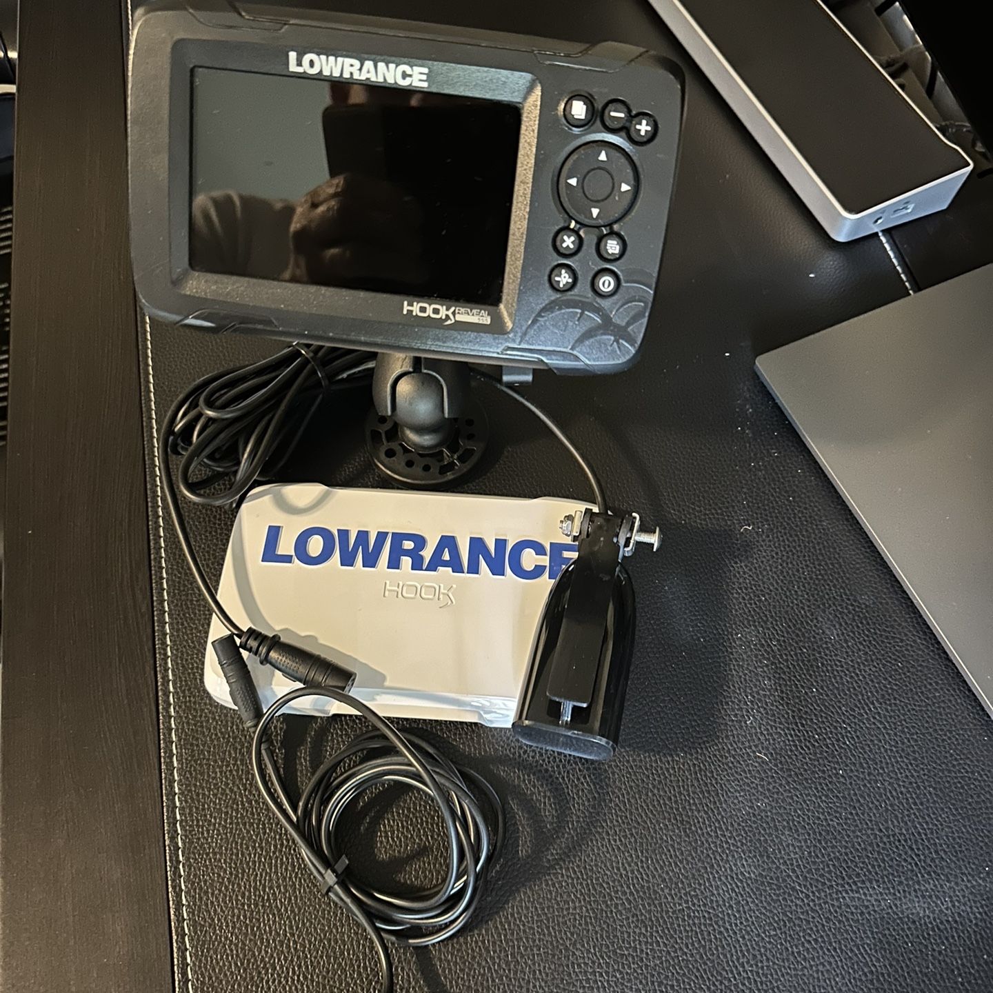 LOWRANCE HOOK REVEAL 5