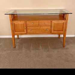 set of furniture by Stanley Furniture