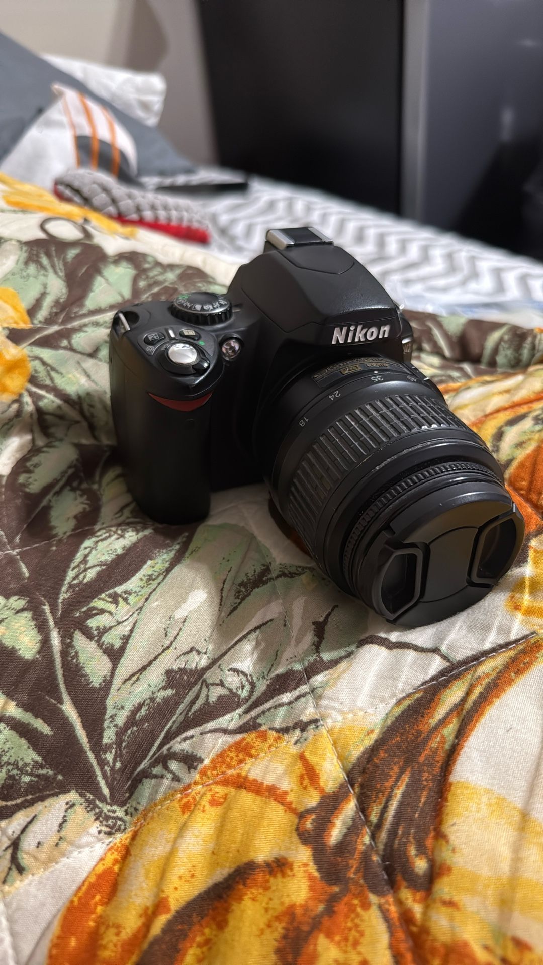 Nikon D40 Camera