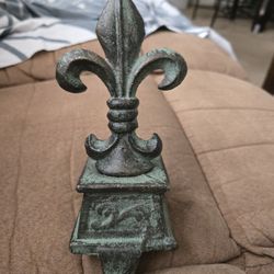 Vintage Cast Iron Book Marker Or Christmas Stocking Holder