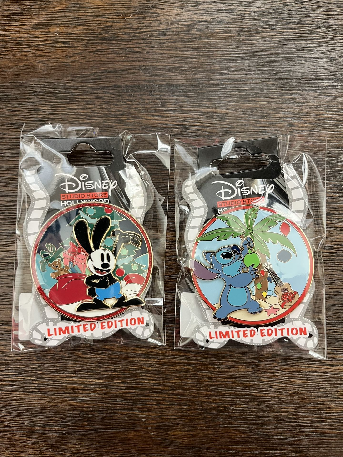 DSSH Christmas Holiday Stitch and Oswald Pin Set 2024