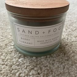 Sand And Fogo Berry Currant Candle