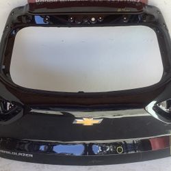 2021-2025 Chevy Trailblazer Lift Gate (15)