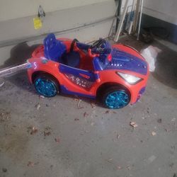 Sit in spider man car