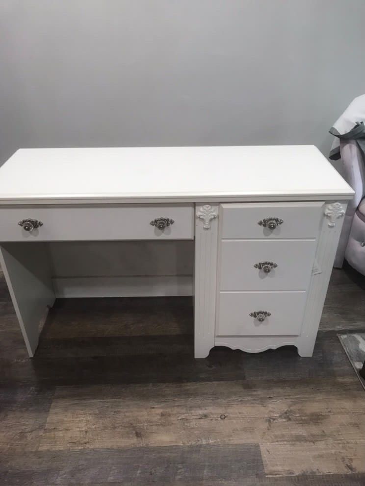 White desk with cabinets LIKE NEW 