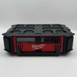 Milwaukee M18 Cordless Packout Jobsite Radio Bluetooth Speaker + Charger (2950-20)