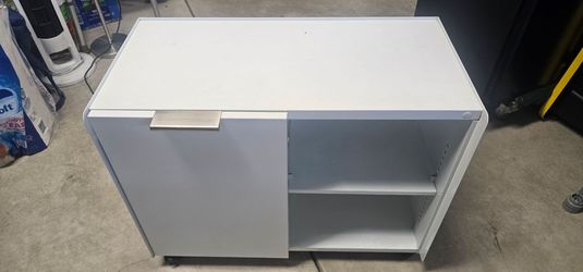 Mobile storage Cabinet