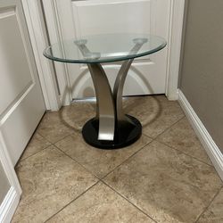 Beautiful, Contemporary End Table
