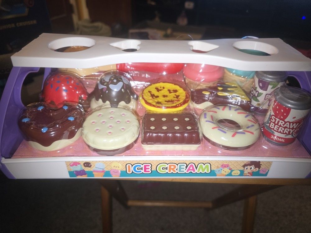 ποΈ 20 PIECE ICE CREAM STAND