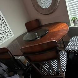 Dining table w/ chairs