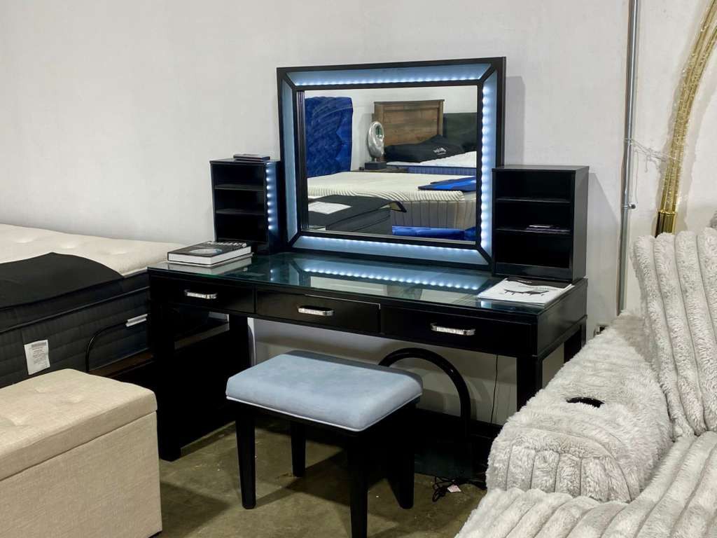 Vanity Desk $10 Down Payment And Financing Available