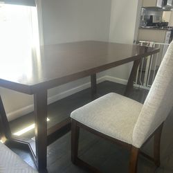 Dinning Table With 6 Chairs