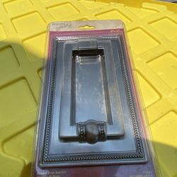 Brainerd #75313 Beaded Door Knocker/Towel Holder in Antique Pewter 8"x5"